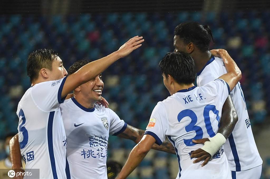 星空体育官网-国际比赛日埃因霍温调整名单以备中超；门线救险环节打磨；悬念犹存；心理建设被强调的简单介绍